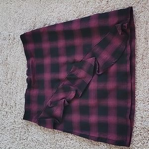 Black and maroon plaid mini skirt- size 8
